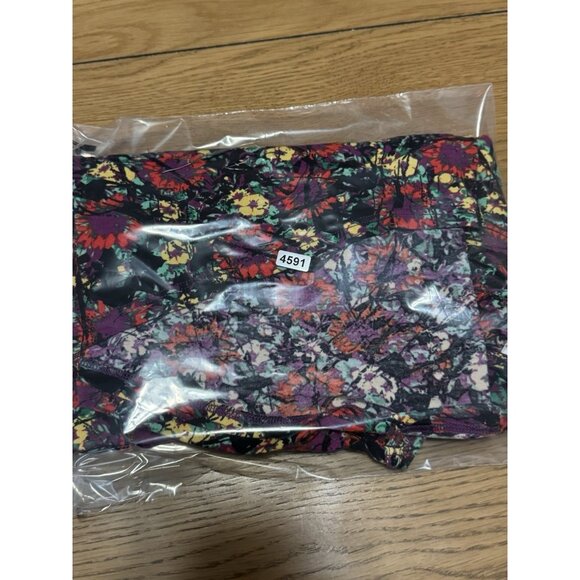 LulaRoe Irma Size XS Dark Floral Print Hi- Low Top Stretch Colorful Loungewear - Picture 10 of 10